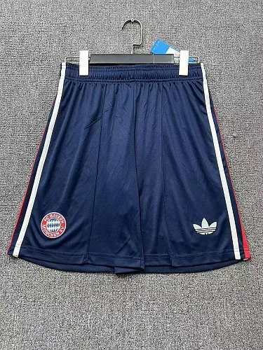 Capa do álbum 2026/27 Bayern Away Football Shorts