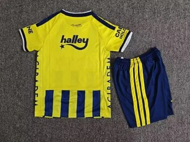 Imagem 2 do álbum 2026/27 Fenerbahce Home Kids Jersey and Shorts