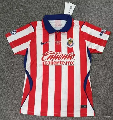 Camisa feminina de jogo em casa do Chivas Guadalajara 2026/27