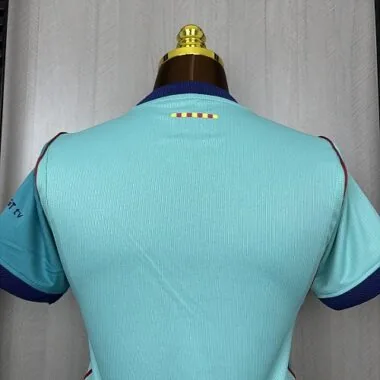 Afbeelding 10 van album Barcelona derde damesshirt seizoen 2026/27