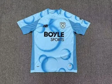 Terceira camisola do West Ham para a época 2026/27