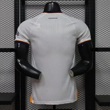 Imagen 2 del álbum Camiseta de visitante del Everton, versión de jugador, temporada 2026/27