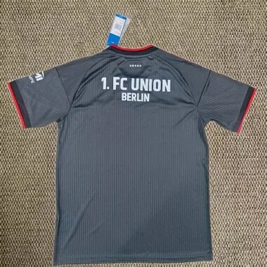 Imagem 2 do álbum Camisa de jogo fora de casa do Berlim 2026/27