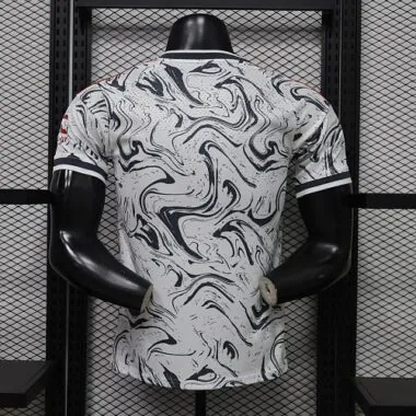 Image 2 de l’album Maillot Manchester United 2026/27, édition spéciale « Player Version »