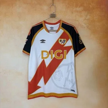 Albumcover van 2026/27 Rayo Vallecano Home Jersey