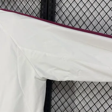 Image 4 de l’album Veste coupe-vent du Real Madrid 2026/27