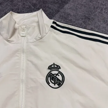 Imagem 6 do álbum 2026/27 Real Madrid Windbreaker Jacket