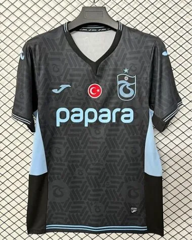 Copertina dell’album Terza maglia del Trabzonspor 2026/27