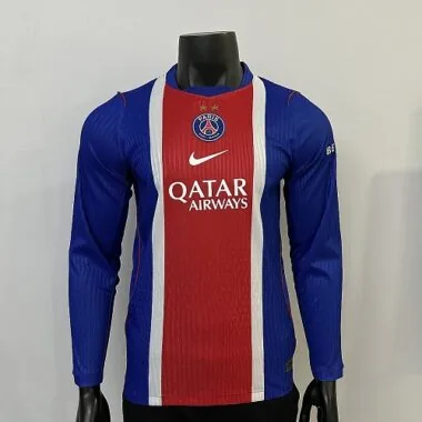 Imagen 7 del álbum Camiseta de jugador de manga larga del Paris Saint-Germain (temporada 2026/27), versión local
