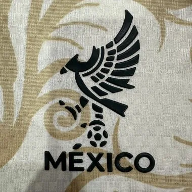 Imagem 3 do álbum Camisola Edição Especial México 2026