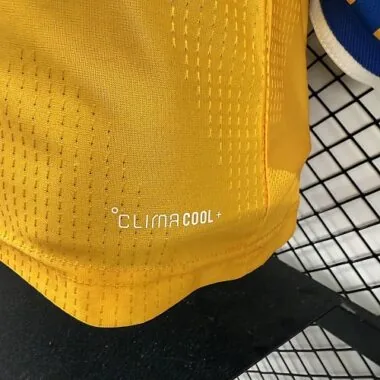 Imagen 3 del álbum Camiseta de manga larga de los Tigres para la temporada 2026/27, versión para jugadores (local)