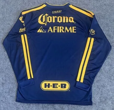 Image 2 de l’album Maillot à manches longues des Tigres (à l’extérieur) 2026/27