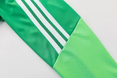 Imagem 11 do álbum Fato de treino de manga comprida do Celtic 2026/27