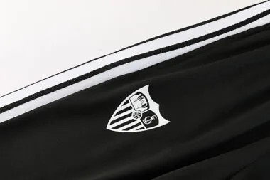 Imagen 18 del álbum Chándal de manga larga del Sevilla 2026/27