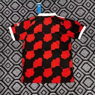 Imagen 2 del álbum Camiseta de visitante del Fulham 2026/27