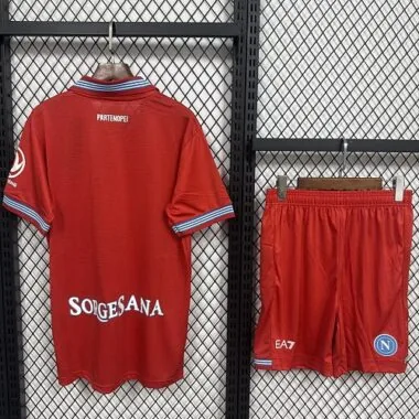 Imagem 2 do álbum Terceira camisola e calções do Nápoles para a época 2026/27