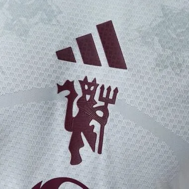 Imagen 5 del álbum Camisetas de fútbol baratas de Yupoo: versión de jugador del Manchester United para partidos fuera de casa, 26-27