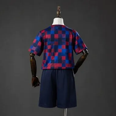 Image 2 de l’album Maillots de foot pas chers Barc Kids Yupoo, tailles 26-27
