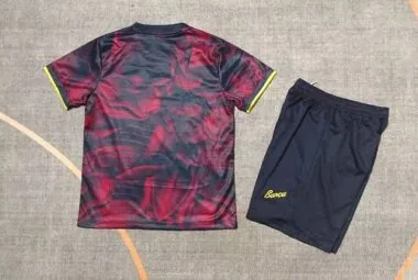 Imagen 2 del álbum 2026/27 Barcelona Special Edition Kids Jersey and Shorts