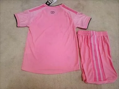 Immagine 2 dell’album 26-27 Inter Miami Home Kids Yupoo Cheap Soccer Jerseys and shorts